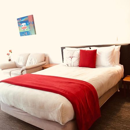 אגם טאופו Cascades Lakefront Motel מראה חיצוני תמונה A bedroom at the hotel