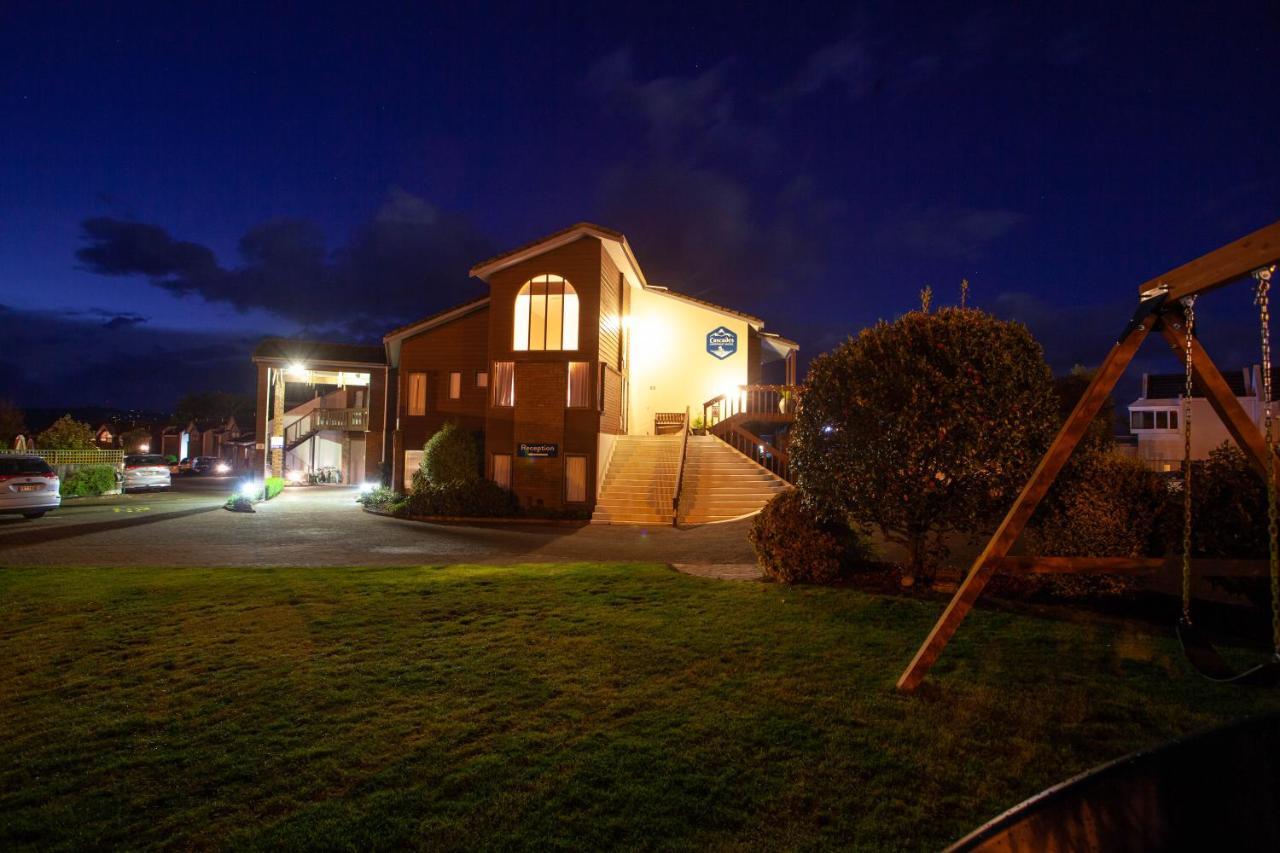 אגם טאופו Cascades Lakefront Motel מראה חיצוני תמונה The church at night