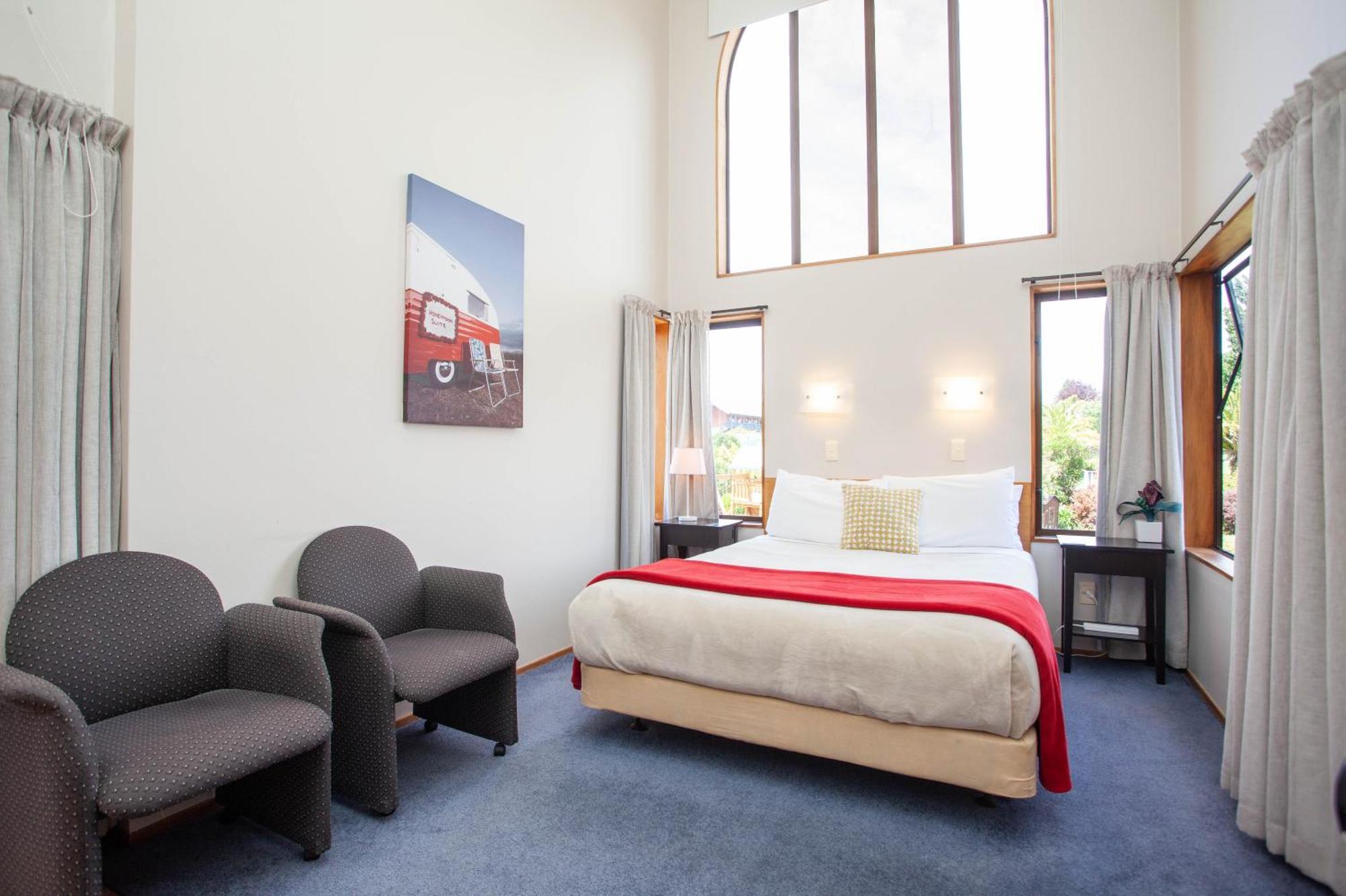 אגם טאופו Cascades Lakefront Motel חדר תמונה A room at the hotel