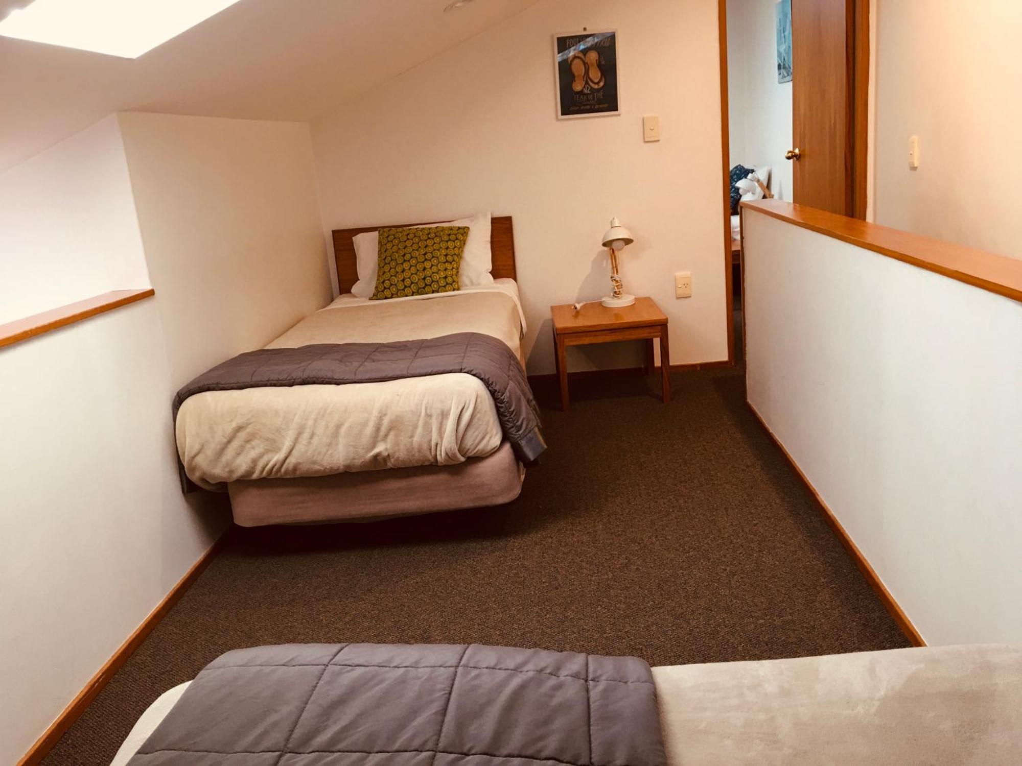 אגם טאופו Cascades Lakefront Motel מראה חיצוני תמונה A single room at the hotel