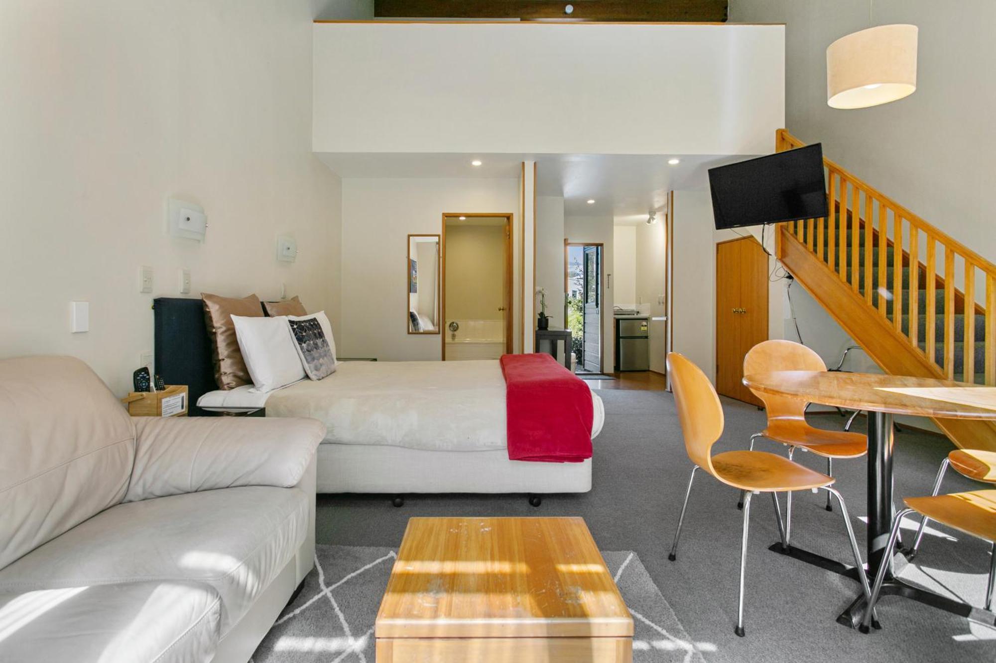 אגם טאופו Cascades Lakefront Motel מראה חיצוני תמונה A typical studio apartment
